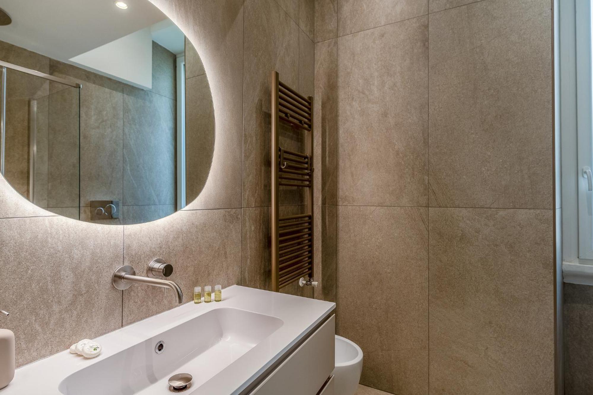 Luxury Apartment - Near Stazione Centrale Mailand Exterior foto